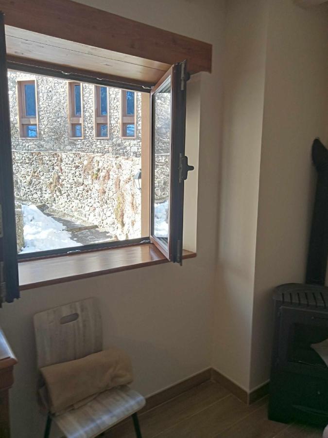 Вилла Casitas En Sallent En El Centro Сальент-де-Гальего Экстерьер фото