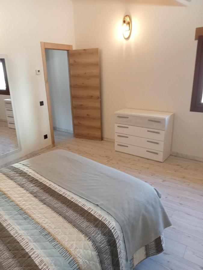 Вилла Casitas En Sallent En El Centro Сальент-де-Гальего Экстерьер фото
